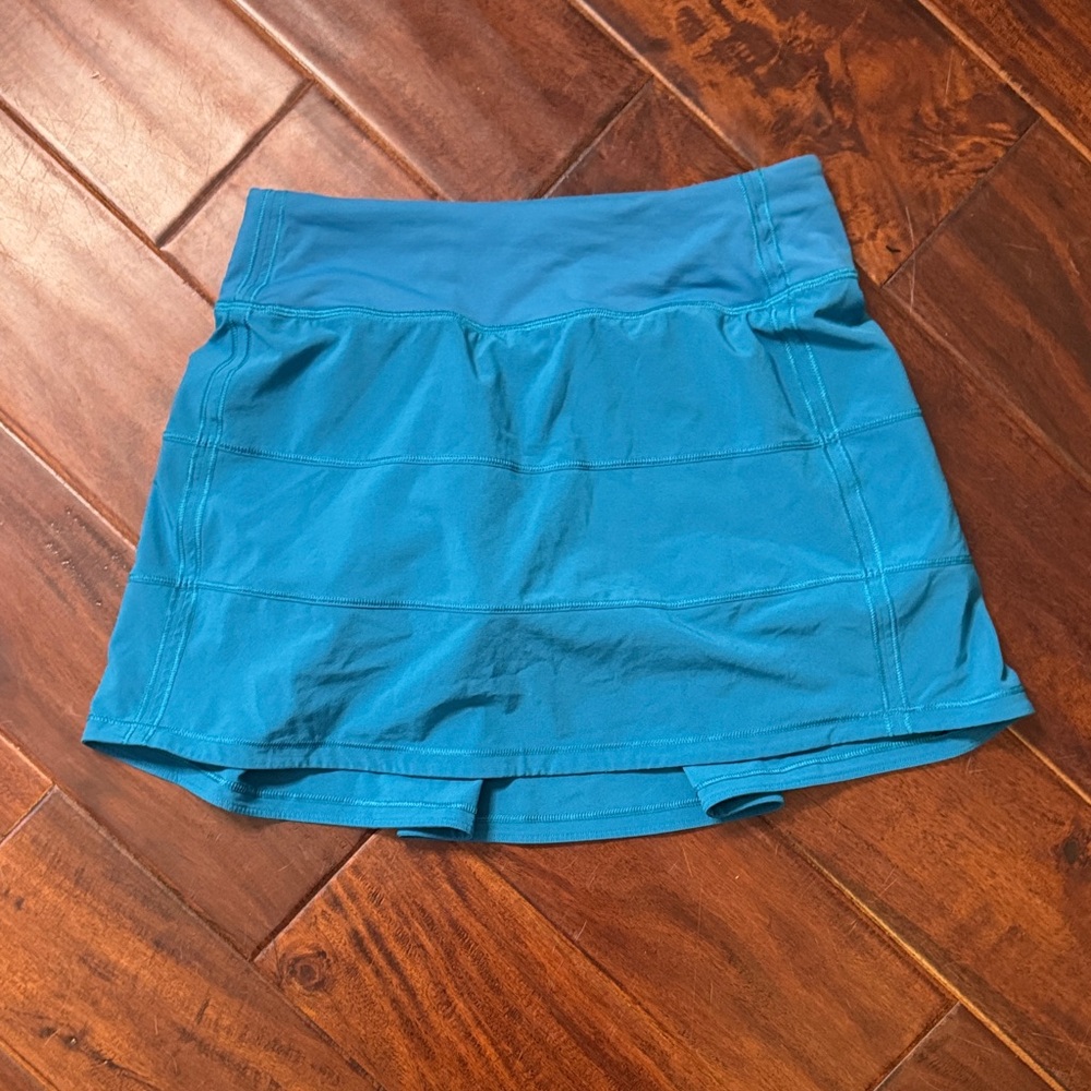 Lululemon skirt size 2